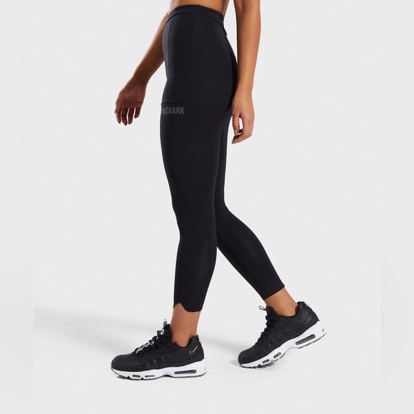 Gymshark Women’s Ori Black Leggings - Picture 2 of 6